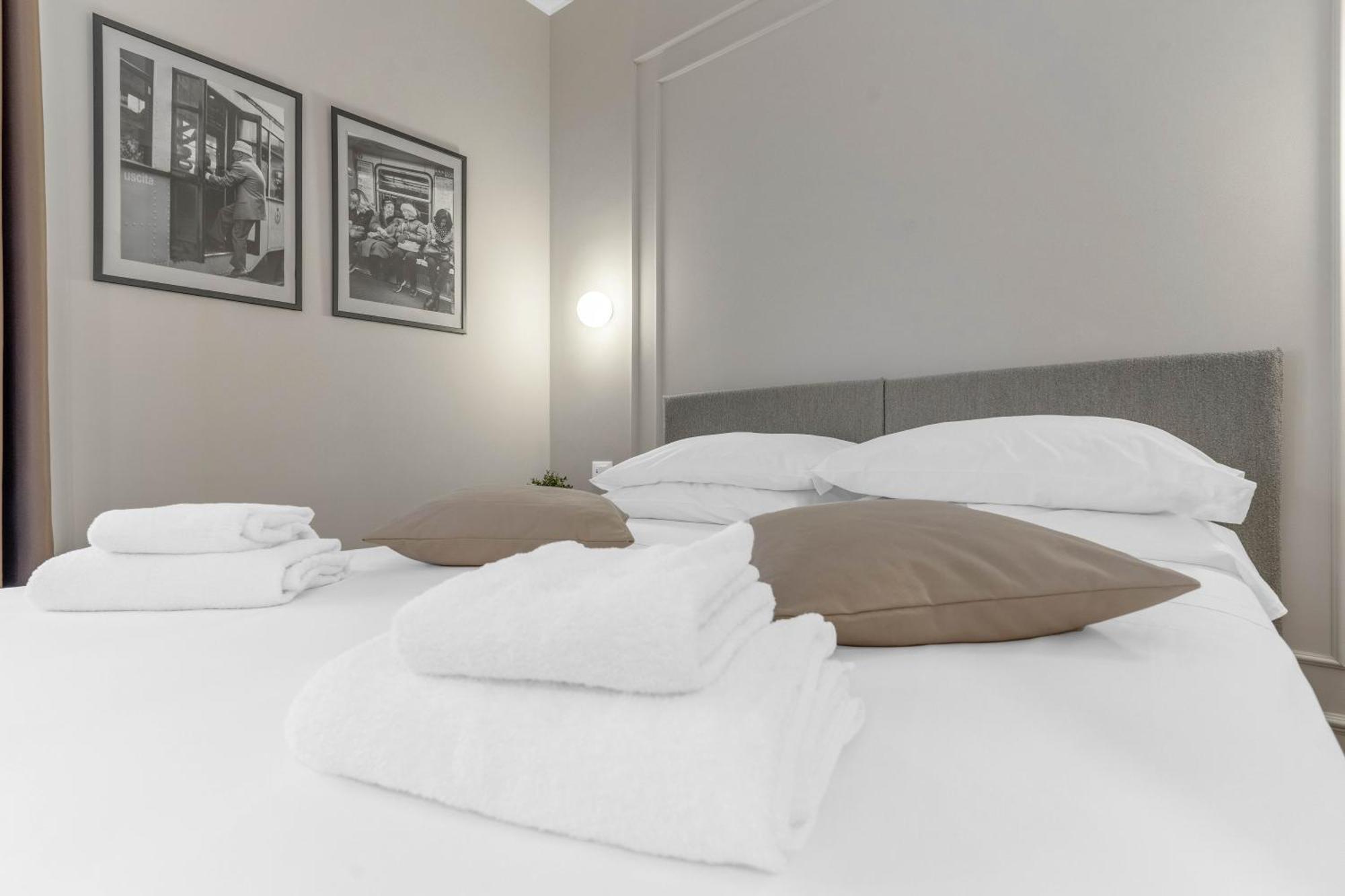 Torriani Suites Foresteria Lombarda Milão Exterior foto